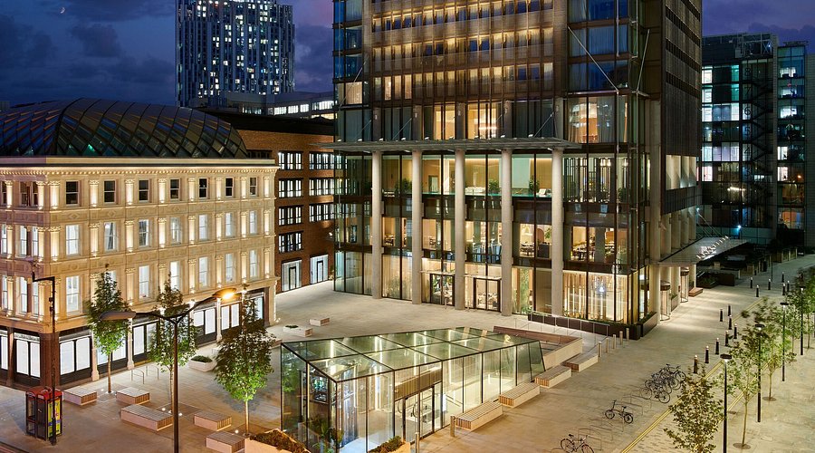 Exterior view of the Pan Pacific Hotel in London